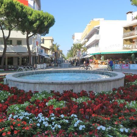 Marco Polo Daire Lignano Sabbiadoro Dış mekan fotoğraf